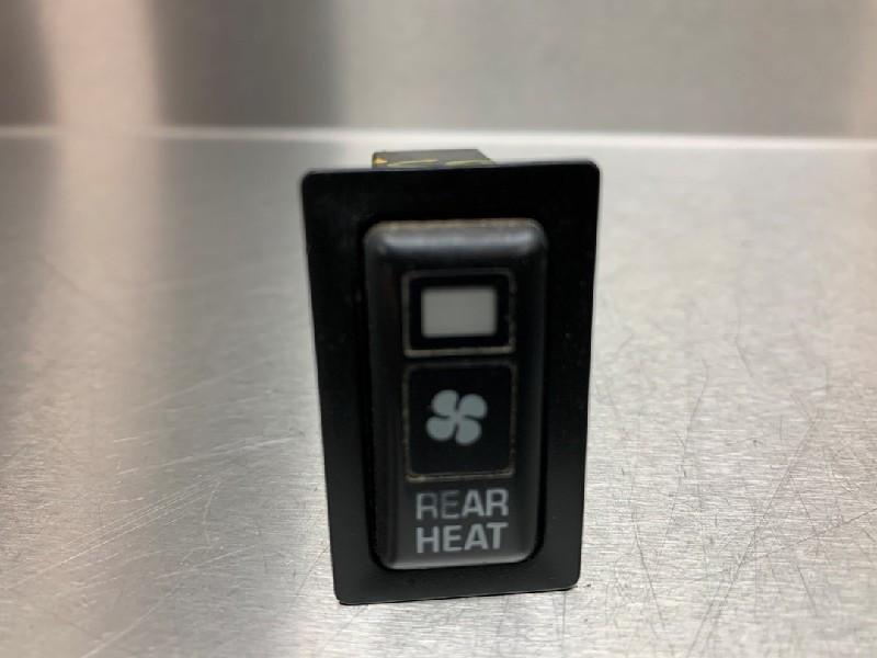 DIVERS Toyota HiAce II (01-1989/12-2012) (|158749|0892F90|), Utilisé, Toyota