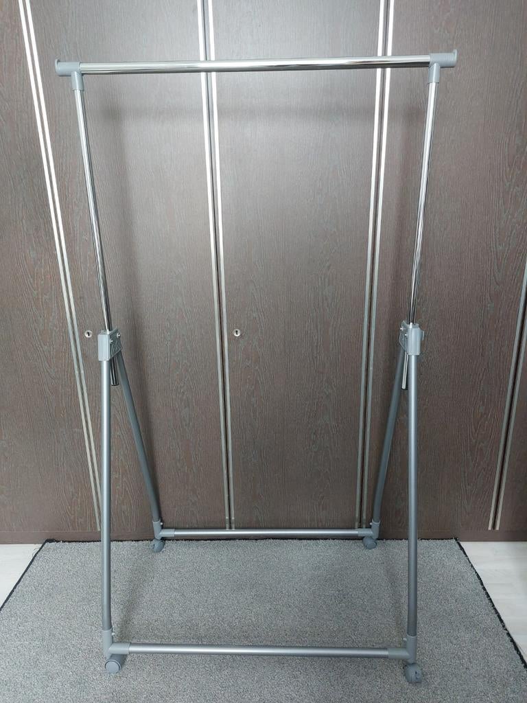 Tringle à vêtements, Enlèvement