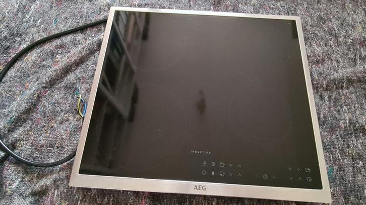 Taque à induction AEG IKB64301XB, Electroménager, Tables de cuisson, Utilisé, Encastré, 4 zones de cuisson, Enlèvement