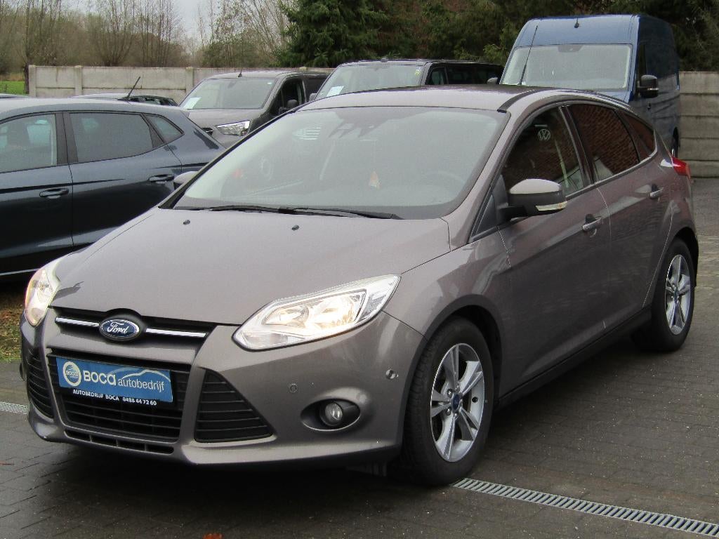 Ford Focus 1.6 TDCI, Auto's, Ford, Euro 5, Stof, 4 cilinders, Bruin