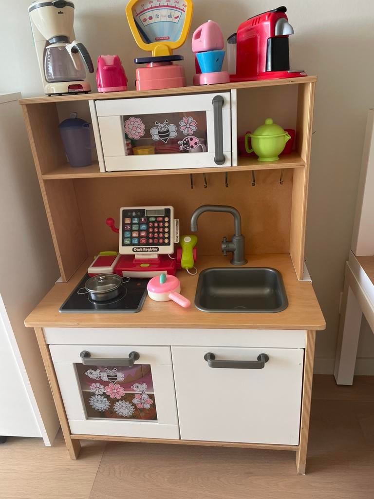 Ikea keuken met alles erop en eraan, Ophalen