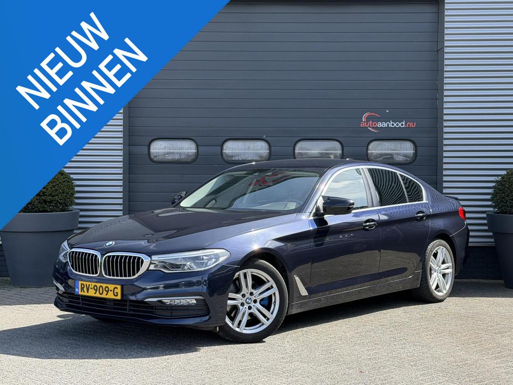 BMW 5-serie 520i High Executive | Navigatie | Lederen Bekled, Auto's, Automaat, Achterwielaandrijving, Gebruikt, 4 cilinders