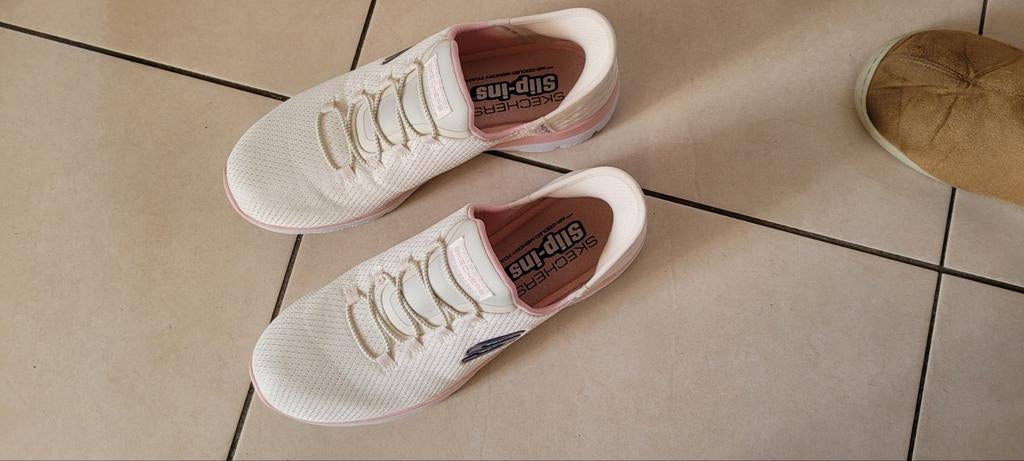 Baskets femme marque Skechers - T39, état neuf, acheté 75 E, Enlèvement ou Envoi