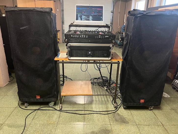 Discobar JBL Denon met laptop, Muziek en Instrumenten, Dj-sets en Draaitafels, Zo goed als nieuw, Dj-set, Denon, Ophalen