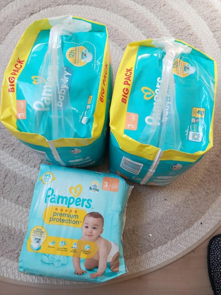 Couches pampers