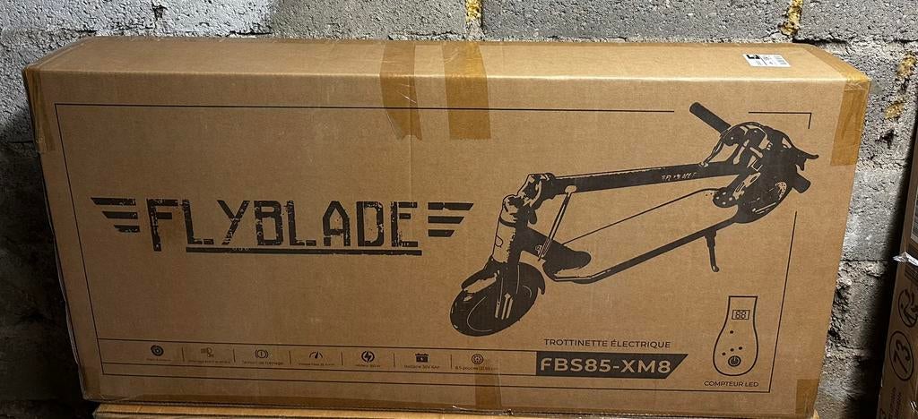Trottinette électrique FLYBADE FBS 85 XM8 neuve dans carton, Vélos & Vélomoteurs, Trottinettes, Neuf, Enlèvement