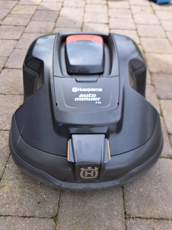 TONDEUSE ROBOT HUSQVARNA AUTOMOWER 315, Jardin & Terrasse, Tondeuses robotisées, Utilisé, 20 à 25 cm, Enlèvement