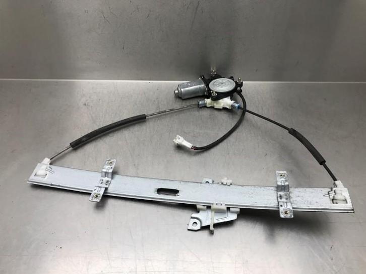VITRE MECANISME AVANT GAUCHE Grand Vitara I (FT / GT / HT), Autos : Pièces & Accessoires, Vitres & Accessoires, Suzuki, Utilisé