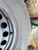 set 4 winterbanden 215/65 R17 Pirelli Scorpion, Ophalen, Banden en Velgen, 17 inch, Winterbanden