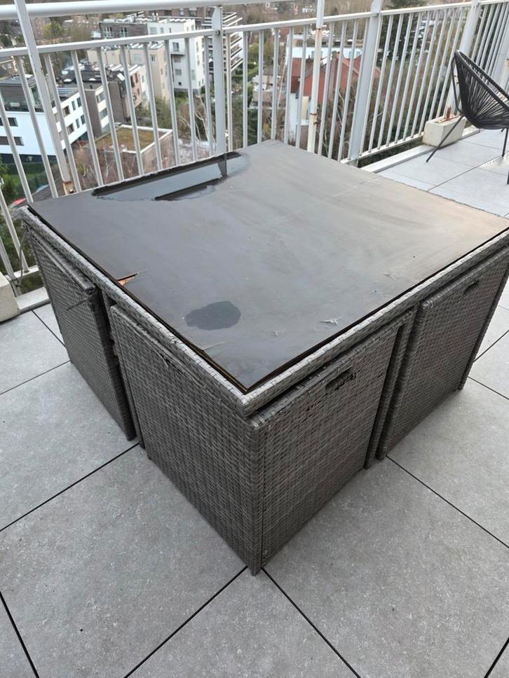 GRATUIT Table et 8 chaises de jardin, Jardin & Terrasse, Ensembles de jardin, Enlèvement