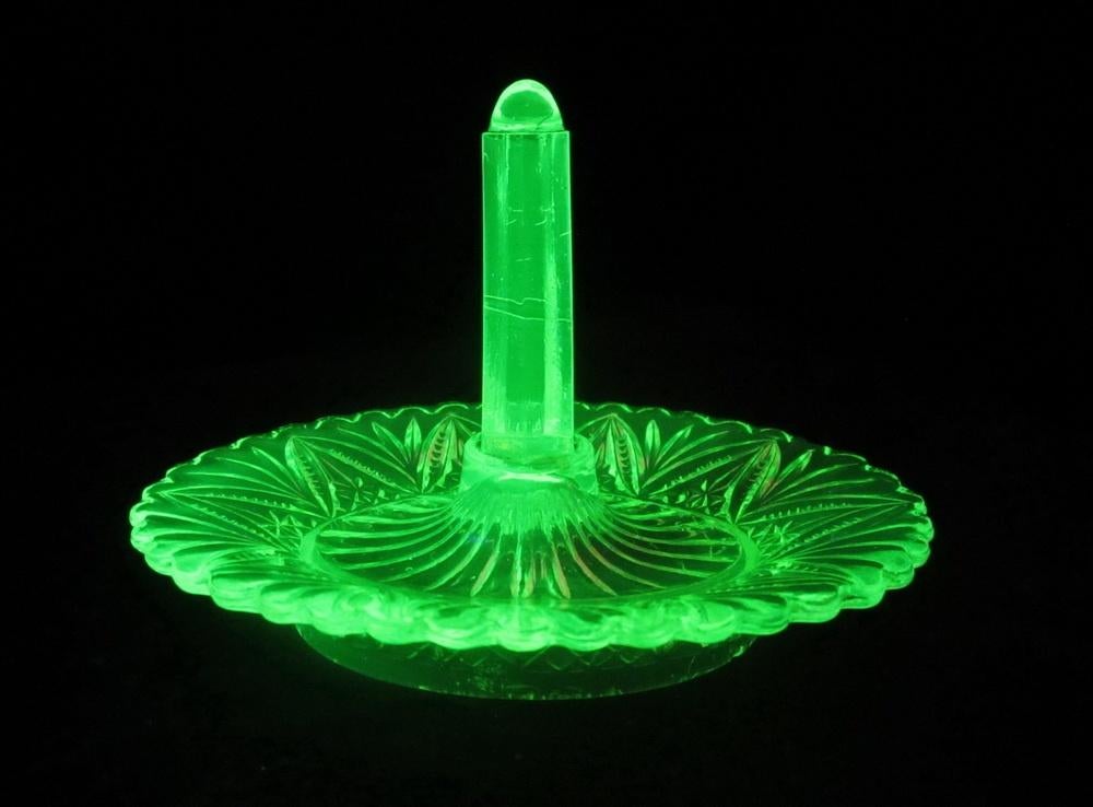 Antieke art deco vaseline uranium glazen ringhouder, Verzenden