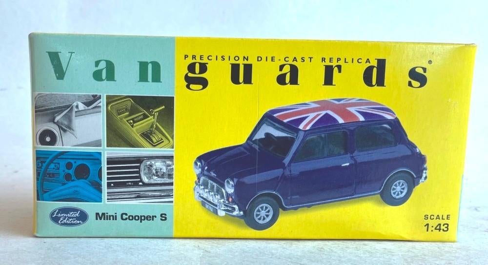 Mini Cooper blauw Union Jack Vanguards VA02510., Enlèvement ou Envoi, Comme neuf, Voiture, Vanguards