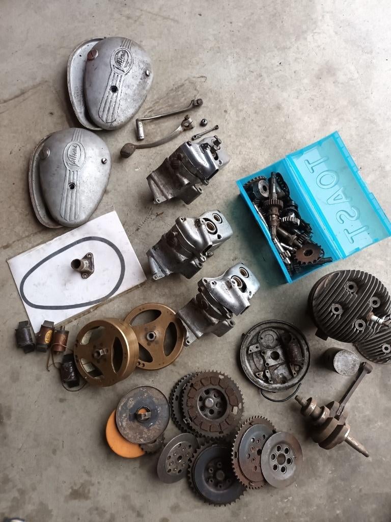 Villiers 200cc onderdelen, Motoren, Ophalen