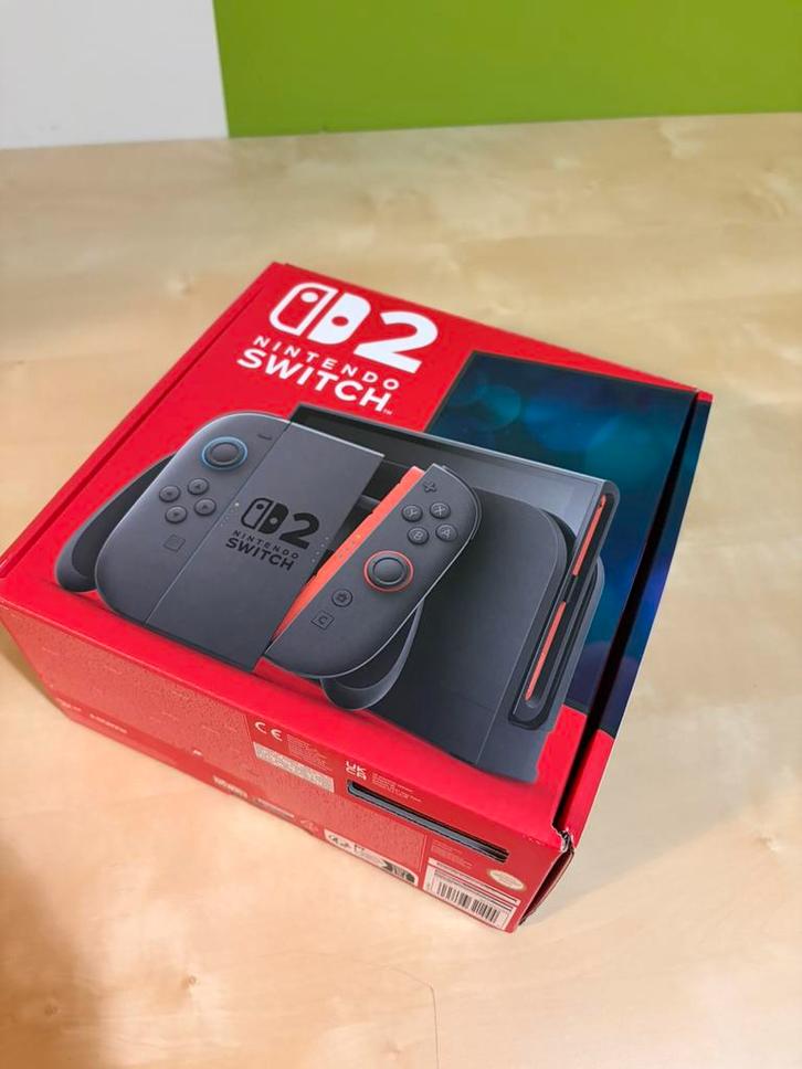 Nintendo Switch 2 + accessoires – Perfecte staat, Games en Spelcomputers, Spelcomputers | Nintendo Switch, Nieuw, Switch Original