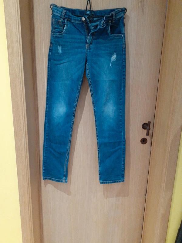 Jeans tqf collection taille 14 ans, Kinderen en Baby's, Kinderkleding | Maat 164, Broek, Gebruikt, H&M, TQF Collection, Ophalen of Verzenden