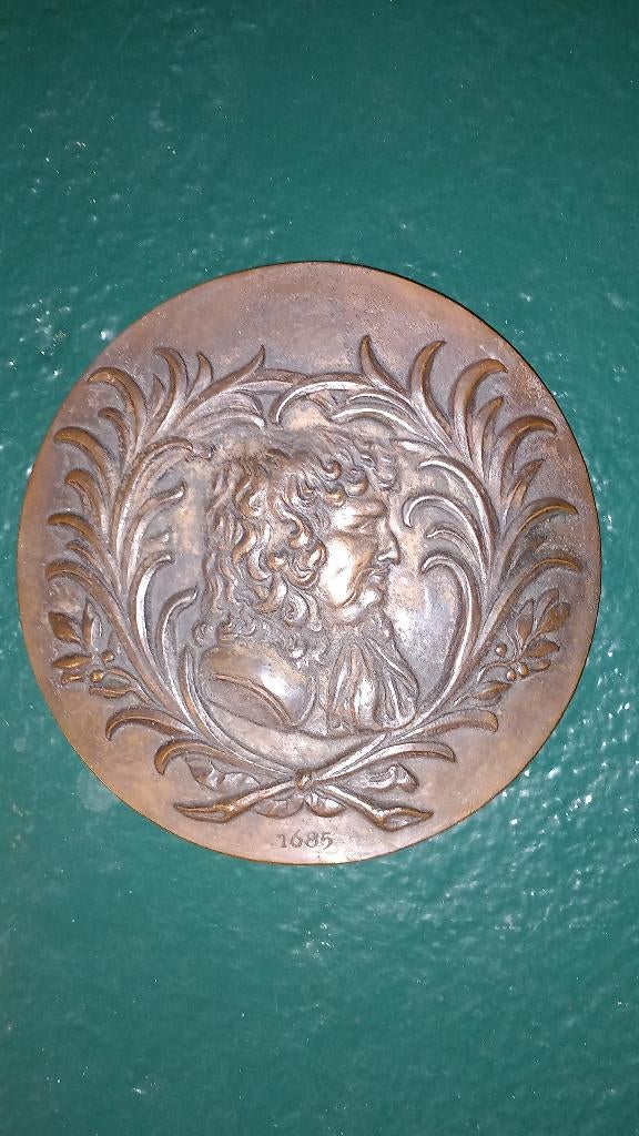 Duits brons bord 1685, Ophalen of Verzenden