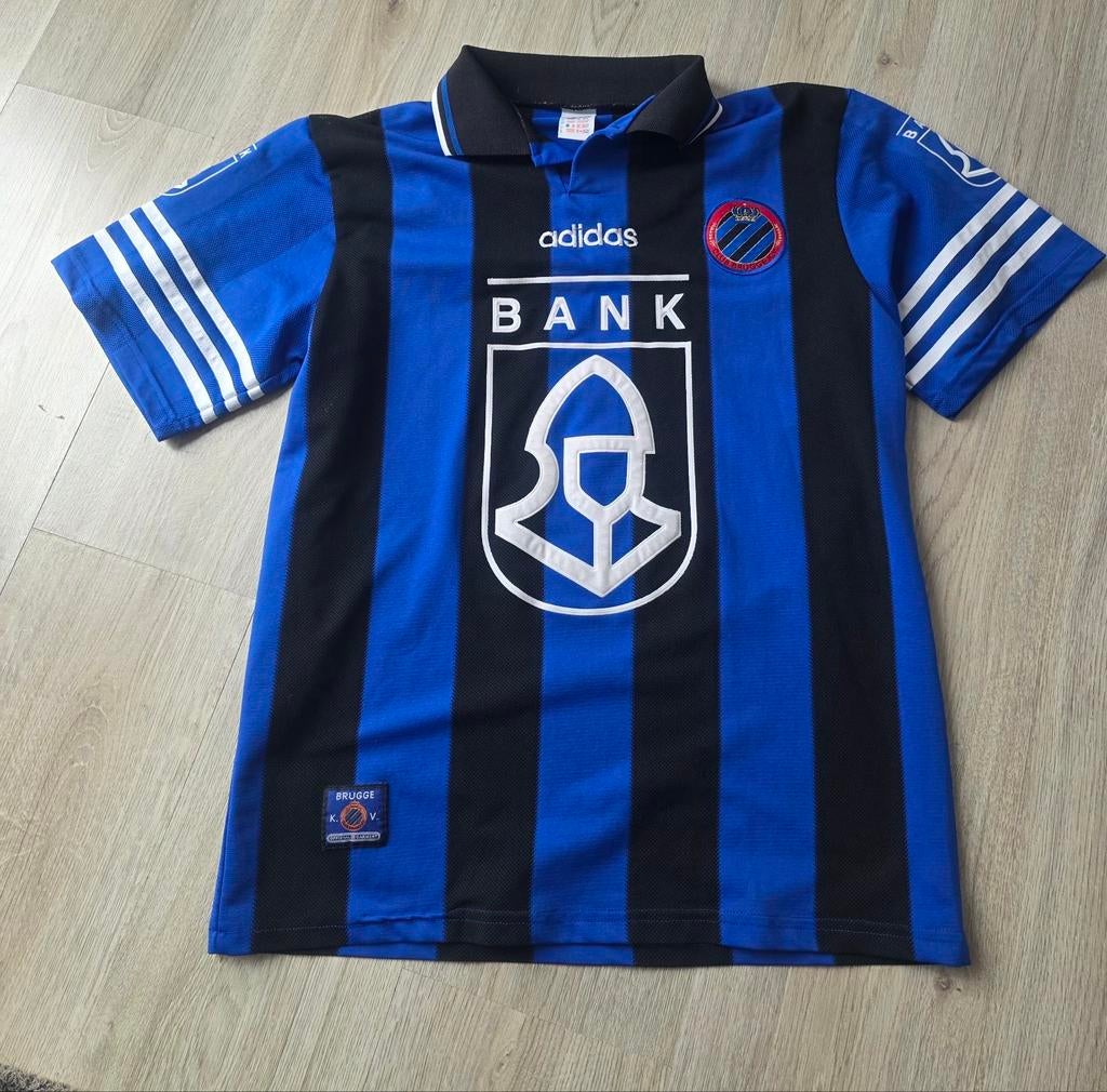 T-shirt club Brugge, Ophalen, Shirt