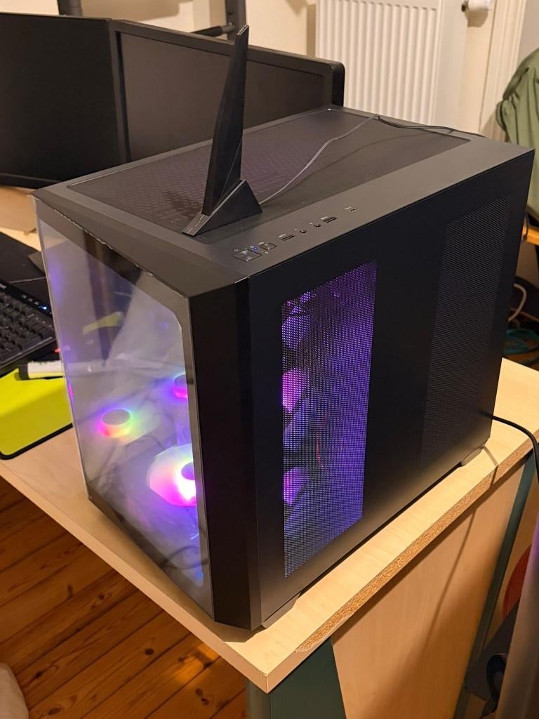 High-end gaming PC | RTX 5070 | Ryzen 7 9700X | DDR5 |, Computers en Software, Desktop Pc's, Gebruikt, 3 tot 4 Ghz, HDD, 32 GB