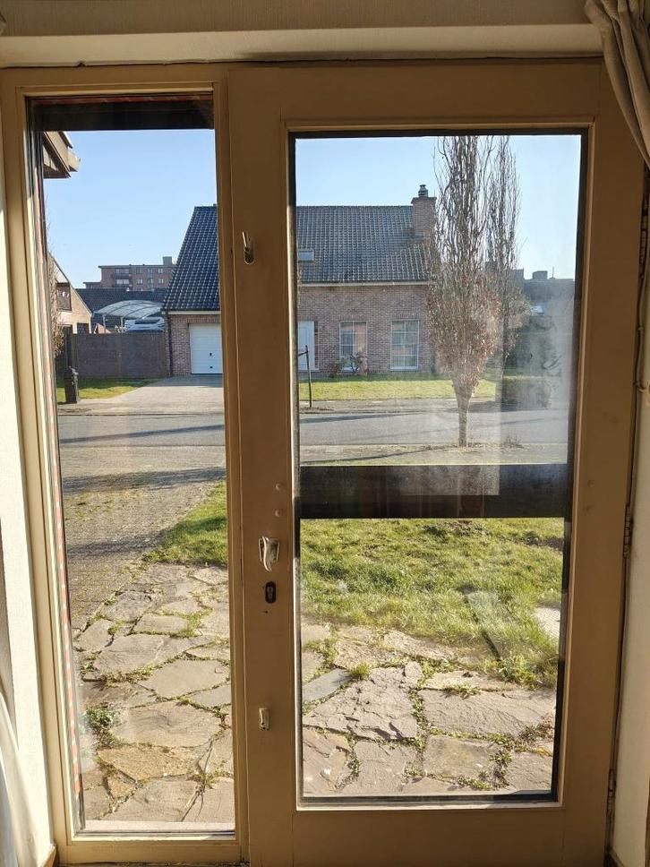 Ramen gratis, Doe-het-zelf en Bouw, Glas en Ramen, Gebruikt, Gevelraam of Ruit, 120 tot 160 cm, 120 tot 160 cm, Dubbelglas, Ophalen