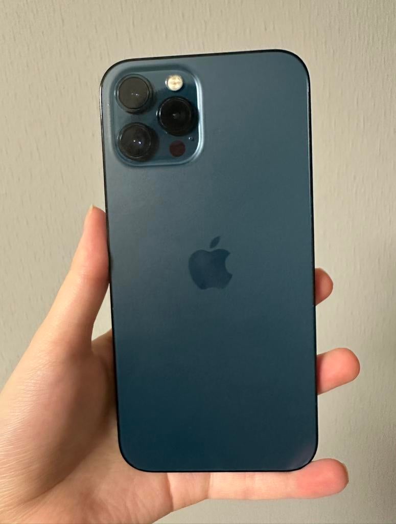 Iphone 12 pro max 128go bleu pacifique en tres bon etat, Télécoms, Téléphonie mobile | Apple iPhone, 128 GB, Enlèvement ou Envoi
