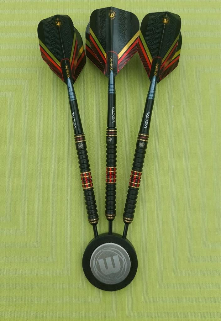 Winmau dartpijlen Valhalla 24gr, Ophalen of Verzenden, Zo goed als nieuw, Pijlen