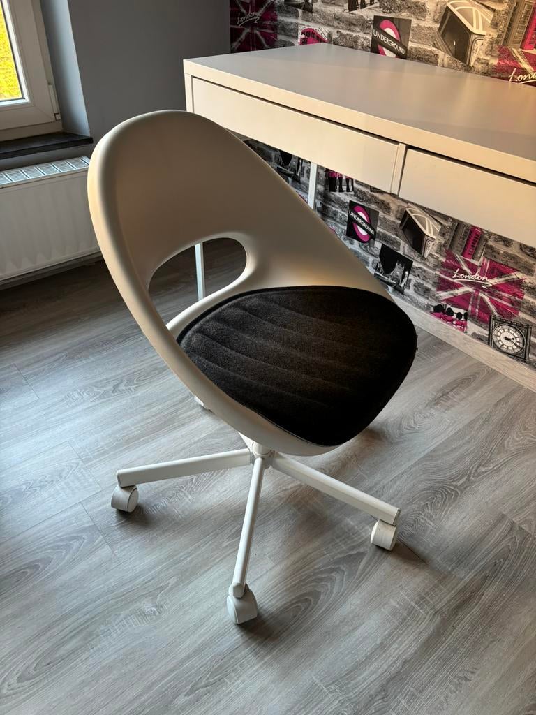 Chaise de bureau pivotant IKEA LOBERGET / MALSKÄR, Enlèvement, Utilisé, Gris, Chaise de bureau