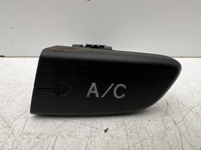 Commutateur clim d'un Peugeot 107, Autos : Pièces & Accessoires, -, 3 mois de garantie, Utilisé, -