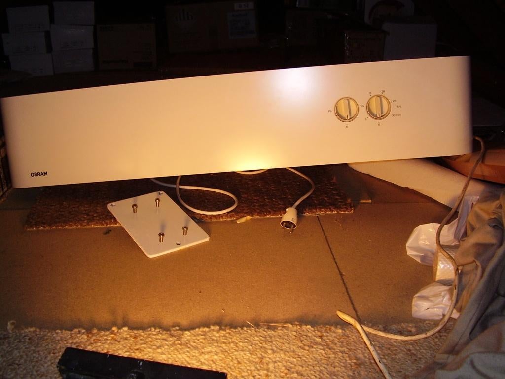 lampe solaire avec 2 lampes infrarouges, Ampoules connectées, Enlèvement, 250 watts ou plus, Acier