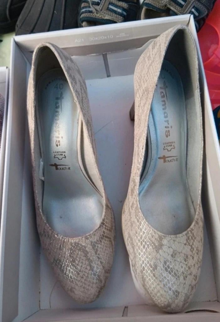 Leuke pumps maat 40, Ophalen of Verzenden, Pumps