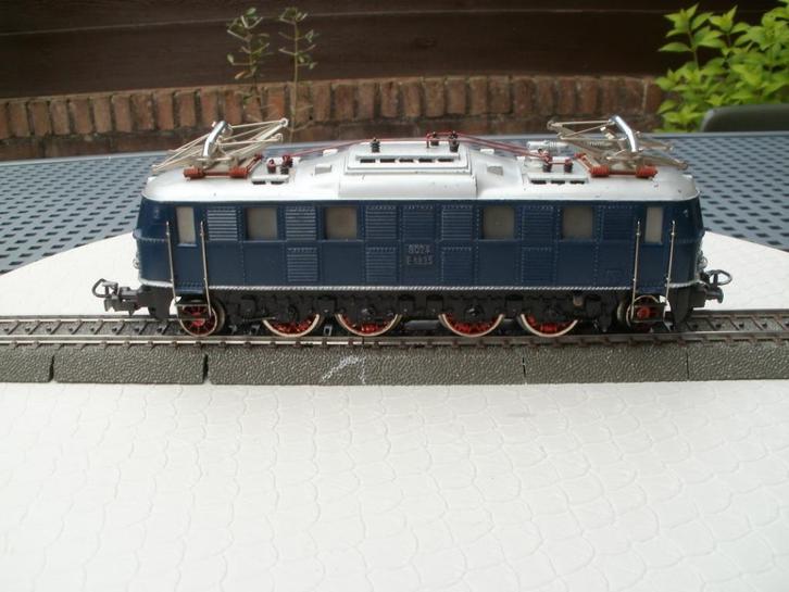 Marklin Ho analoge E lokomotief no 3023 opschrift 3024 E1835, Hobby en Vrije tijd, Modeltreinen | H0, Gebruikt, Locomotief, Wisselstroom
