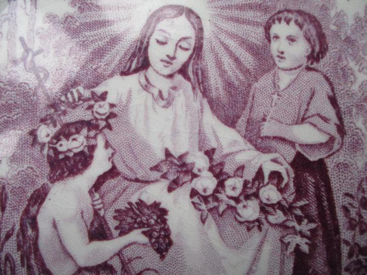 Antiek   Bord rond 1890 in Paarse kleur JEZUS, Antiquités & Art, Antiquités | Services (vaisselle) pièces, Enlèvement ou Envoi