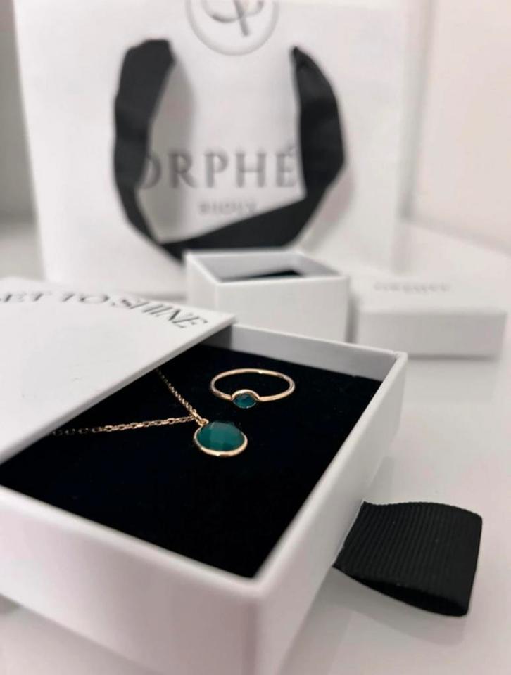 Collier et bague Orphée en onyx vert, Bijoux, Sacs & Beauté, Colliers, Neuf, Argent, Vert, Avec pierre précieuse, Enlèvement