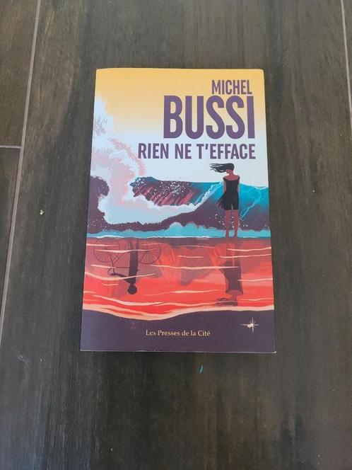 Livre :rien ne t'efface  de Michel Bussi, Boeken, Romans, Zo goed als nieuw, België, Ophalen