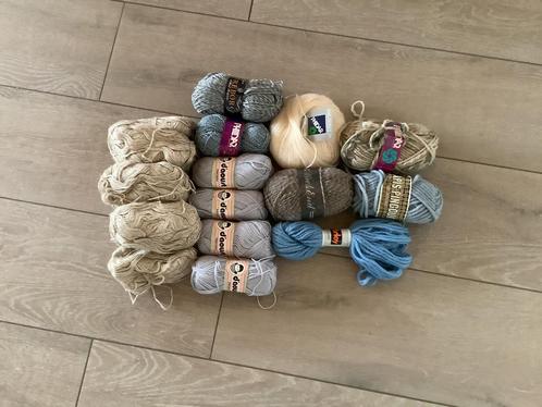 Des chutes de laine neuves, Hobby & Loisirs créatifs, Tricot & Crochet, Neuf, Tricot, Enlèvement ou Envoi
