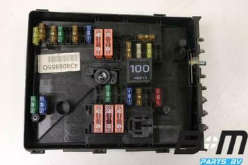 Zekeringkast in motorruimte Volkswagen Golf 5 1K0937125 beschikbaar voor biedingen