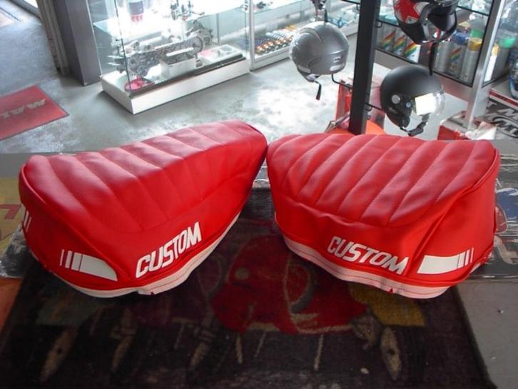 Honda Camino : sur mesure : housse de siège rouge, très épai, Vélos & Vélomoteurs, Pièces de cyclomoteur | Général, Neuf, Selle