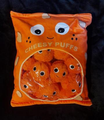 Knuffel / Kussen - 'Cheesy Puffs' (Nieuw)