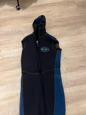 Bare elastek dubbel 7 mm wetsuit incl kap en handschoenen beschikbaar voor biedingen