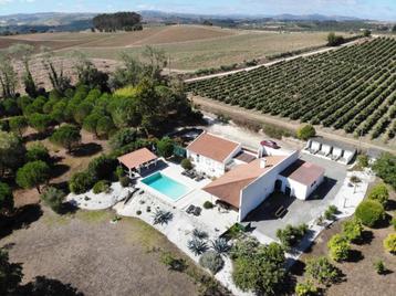 Villa de luxe au Portugal avec piscine près de Lisbonne. Tra