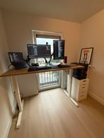 Zit-sta bureau, Ophalen, Zo goed als nieuw, Bureau