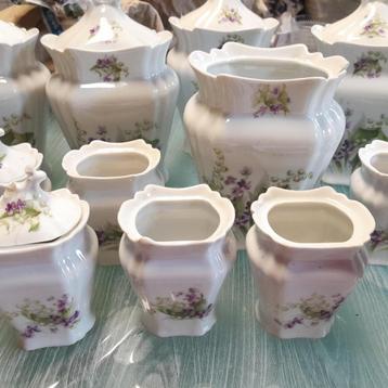 Céramique blanche décorée - service de pots - 12 pièces beschikbaar voor biedingen