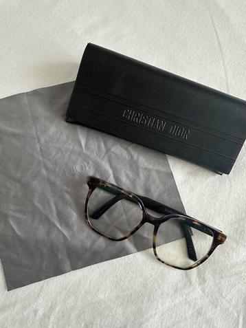 Lunettes de lecture - Christian Dior disponible aux enchères