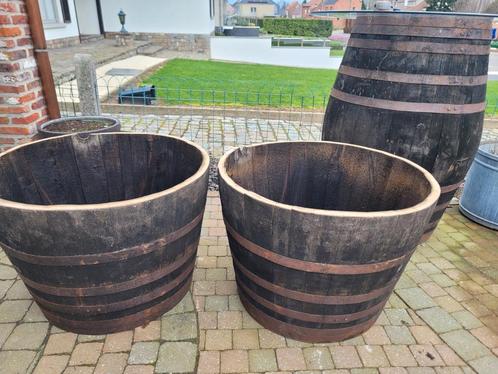 Super grote halve whiskey tonnen met een inhoud van 250l, Tuin en Terras, Bloembakken en Plantenbakken, Zo goed als nieuw, Ophalen