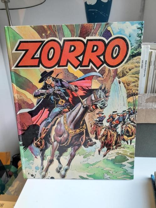 ZORRO EDITION GRAND FORMAT TRES BON ETAT 1978, Boeken, Stripverhalen, Zo goed als nieuw, Eén stripboek, Ophalen of Verzenden