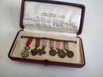 Franse set miniatuur medailles in doos, Verzamelen, Verzenden