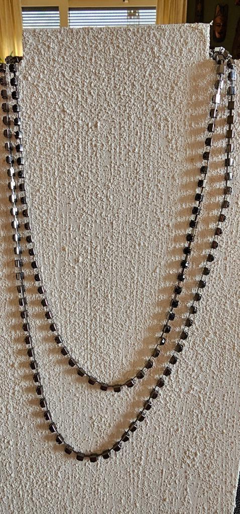 Vintage halsketting van vierkante steentjes, zgst, Bijoux, Sacs & Beauté, Colliers, Utilisé, Autres matériaux, Noir, Avec strass