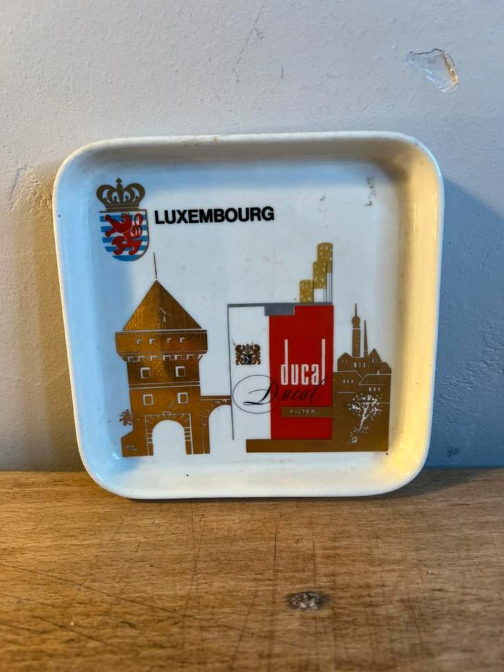 Vide-poche carré Maryland Ducal, Verzamelen, Rookartikelen, Aanstekers en Luciferdoosjes, Gebruikt, Overige typen, Ophalen