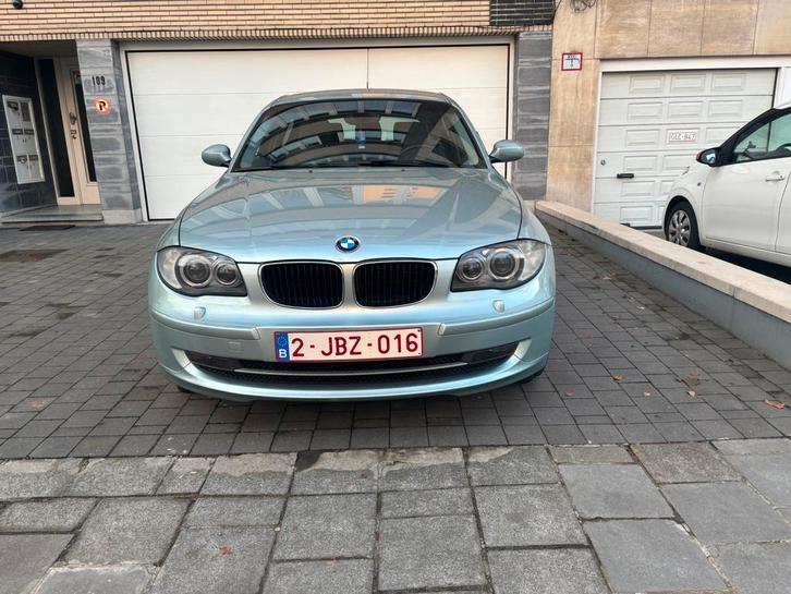 Bmw 118I automatique, Autos, BMW, Entreprise, Série 1, Essence, Euro 4, 5 portes, Automatique, Argent ou Gris, Enlèvement