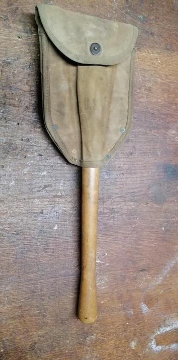 Amerikaanse militaire vouwschop uit de Tweede Wereldoorlog  beschikbaar voor biedingen