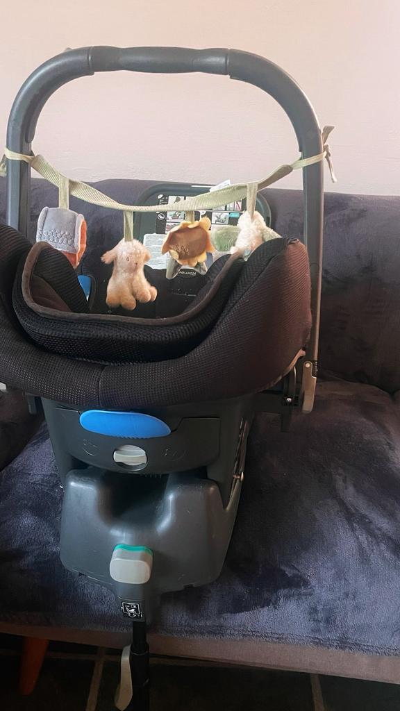 Maxi cosi 0-15 maanden Britax Römer, Kinderen en Baby's, Autostoeltjes, Gebruikt, Romer, 0 t/m 18 kg, Autogordel of Isofix, Verstelbare rugleuning